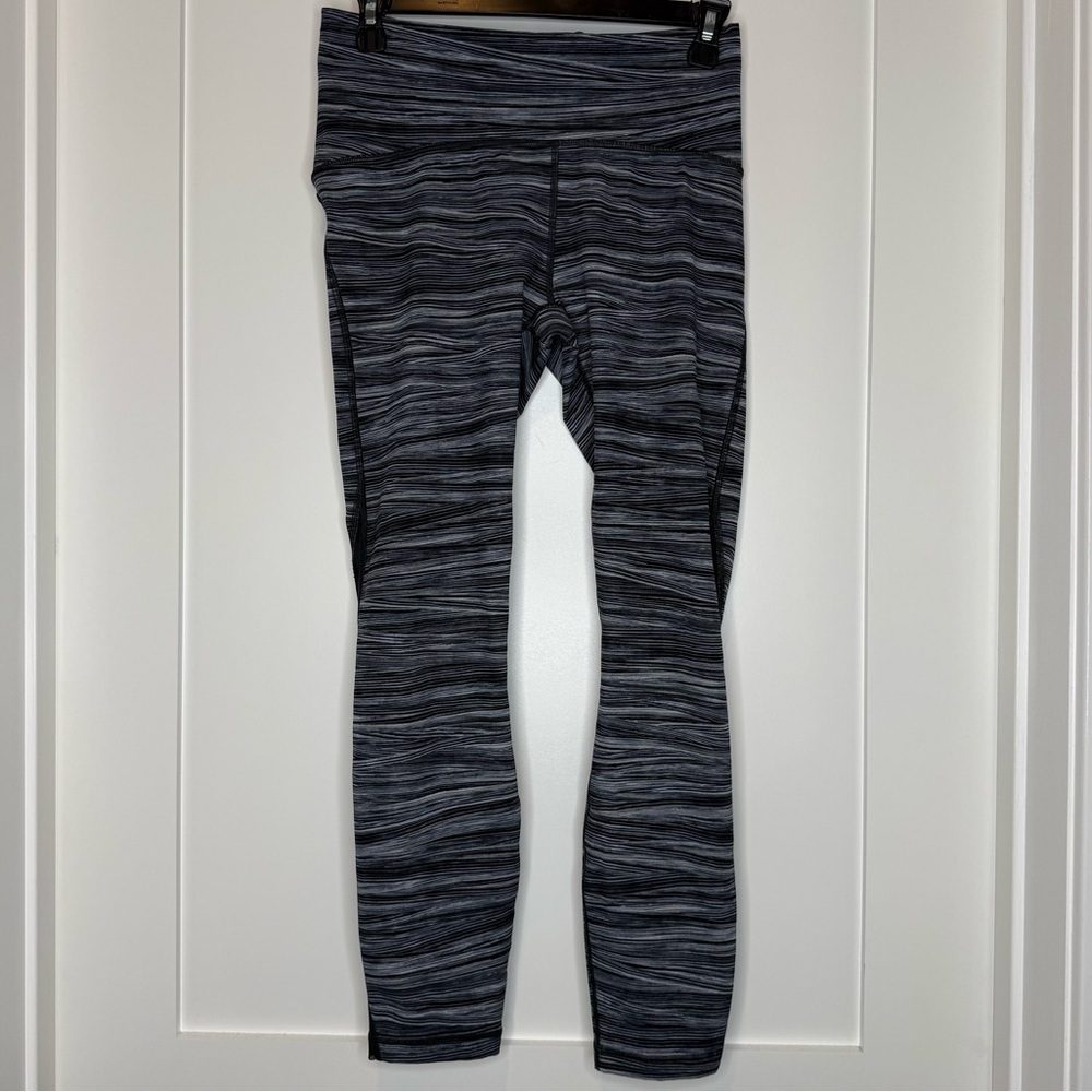 Lululemon black Train Times 7/8 Pant leggings size 8